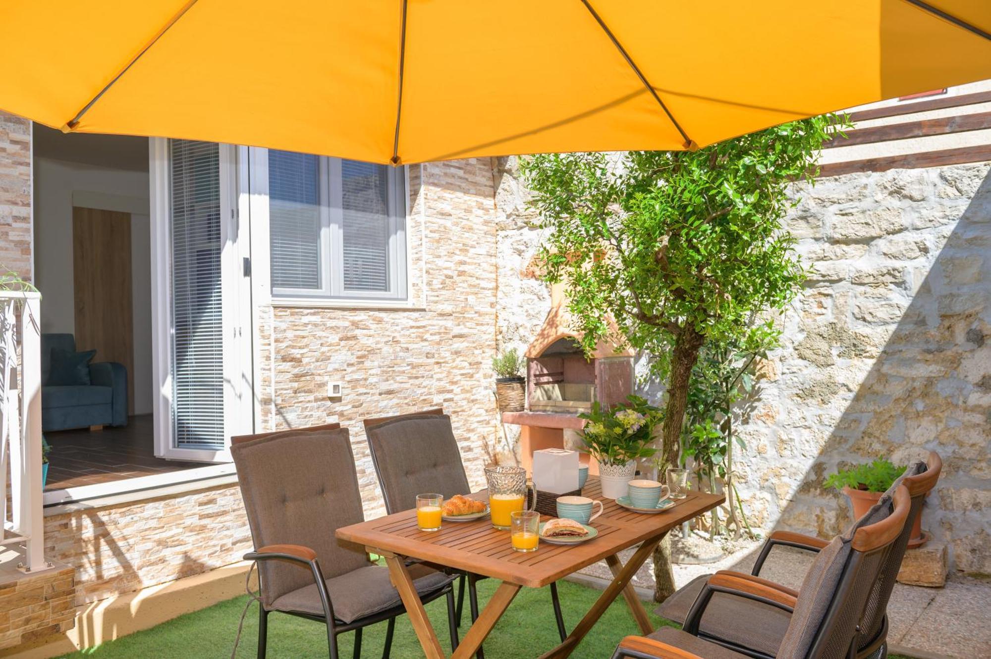 Apartman Dana Kastelir-Labinci Esterno foto